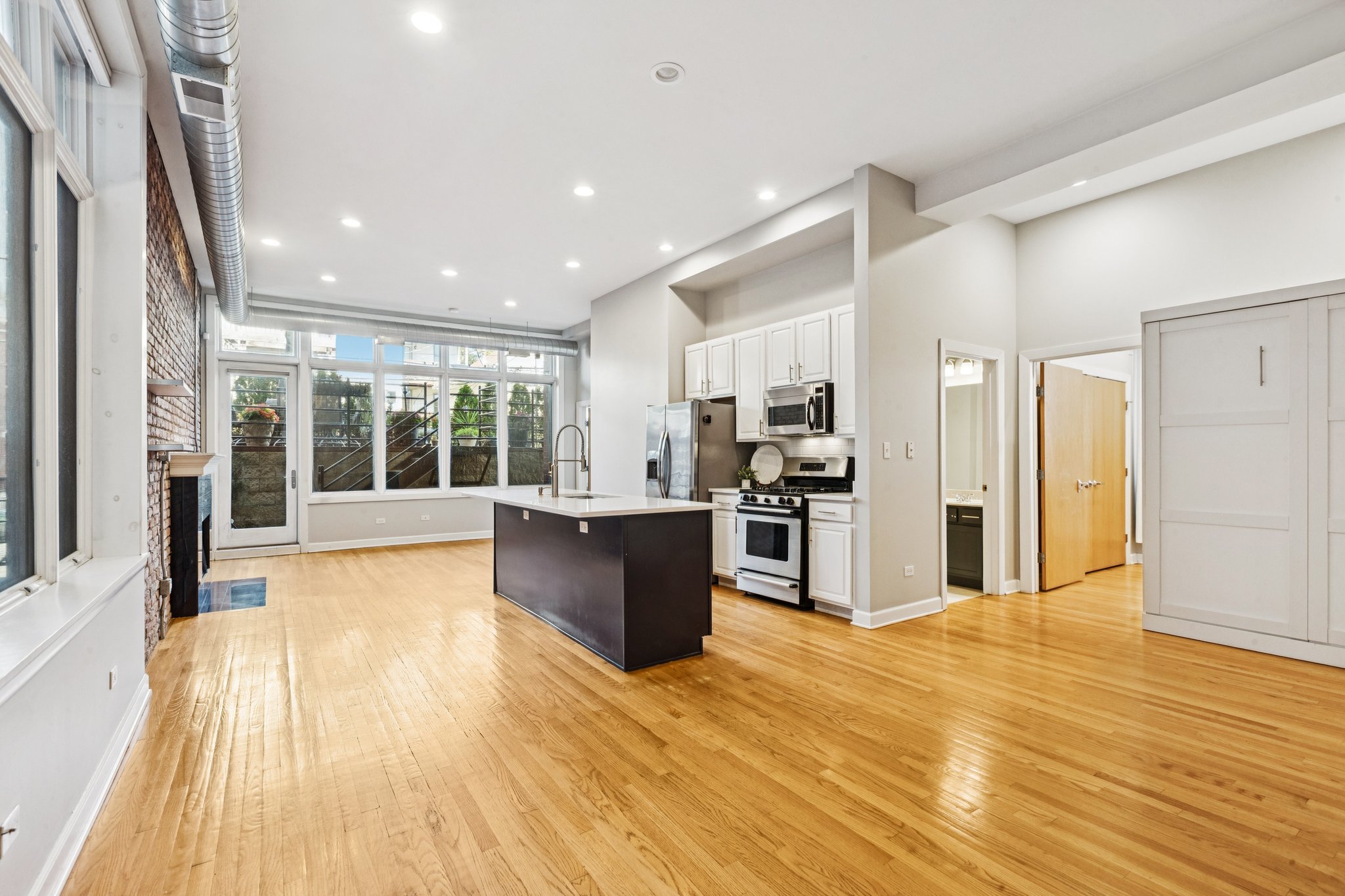 W Belmont Ave 1r-S1609-009.jpg