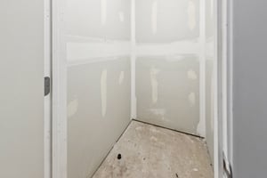 W Belmont Ave 1r-1609-908.jpg
