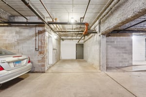 W Belmont Ave 1r-1609-913.jpg