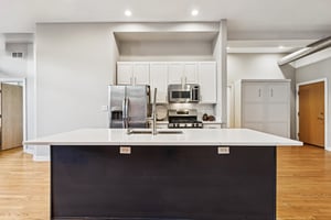 W Belmont Ave 1r-S1609-016.jpg