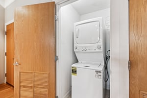 W Belmont Ave 1r-S1609-020.jpg