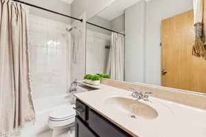 W Belmont Ave 1r-S1609-024.jpg