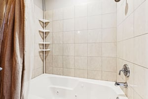 W Belmont Ave 1r-S1609-028.jpg