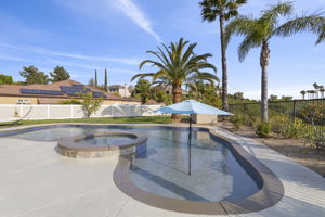  Photo 47