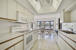 1739 Waxwing Cir-18