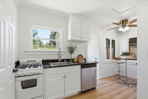  Photo 65