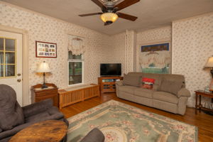 06-Living Room