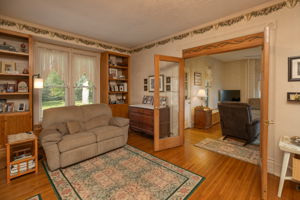 11-Sitting Room