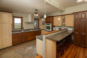 17-Kitchen
