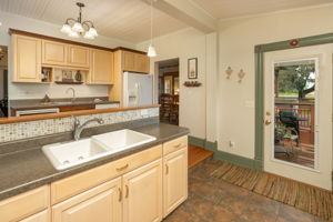 20-Kitchen