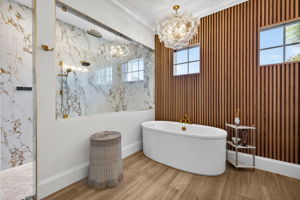 31-Primary Bathroom 4 of 5  - r