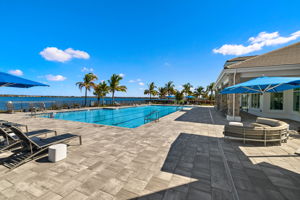 7-Community Pool (2)