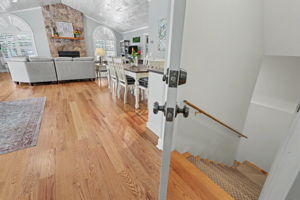  Photo 47
