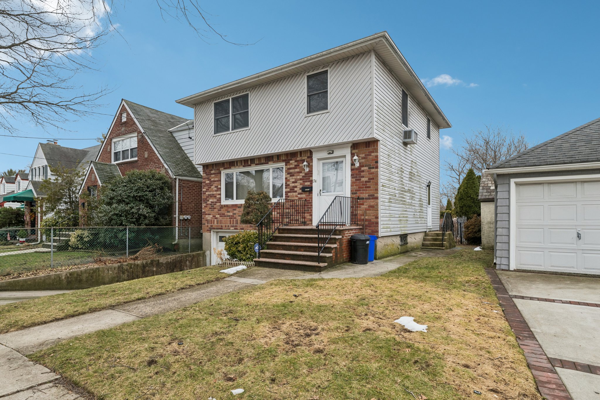 Bellmore St-S0703-004.jpg