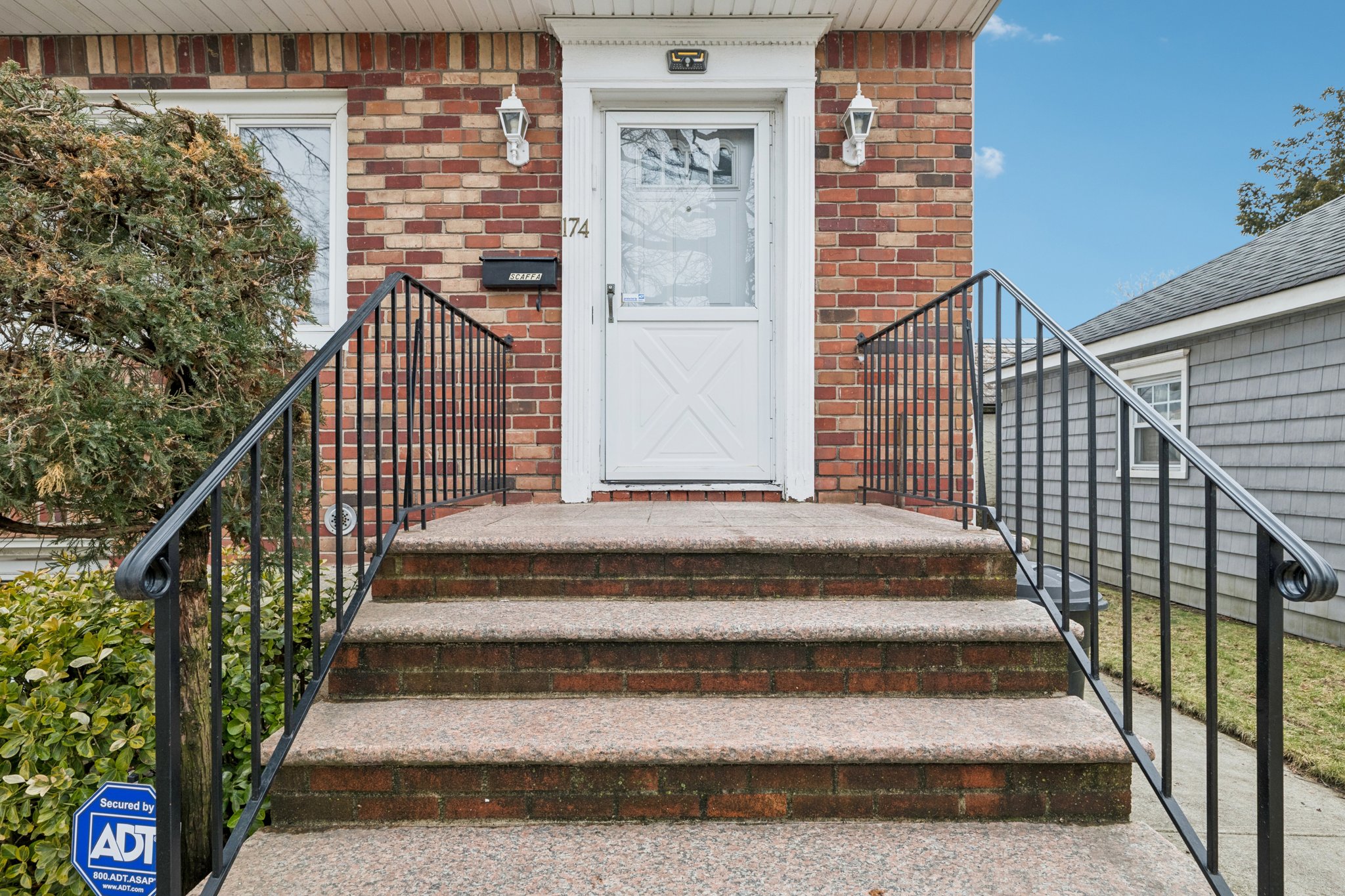 Bellmore St-S0703-005.jpg