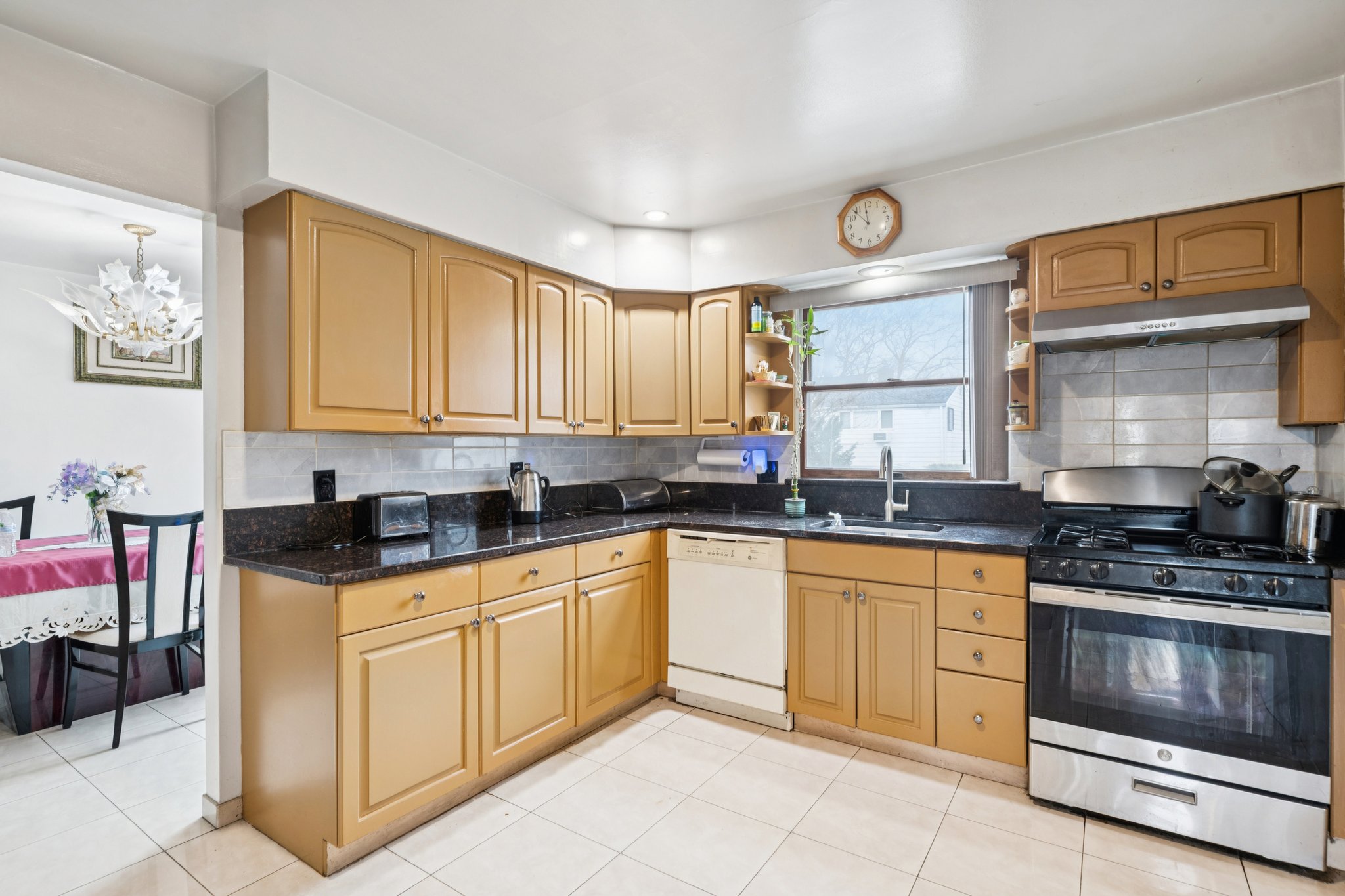 Bellmore St-S0703-012.jpg