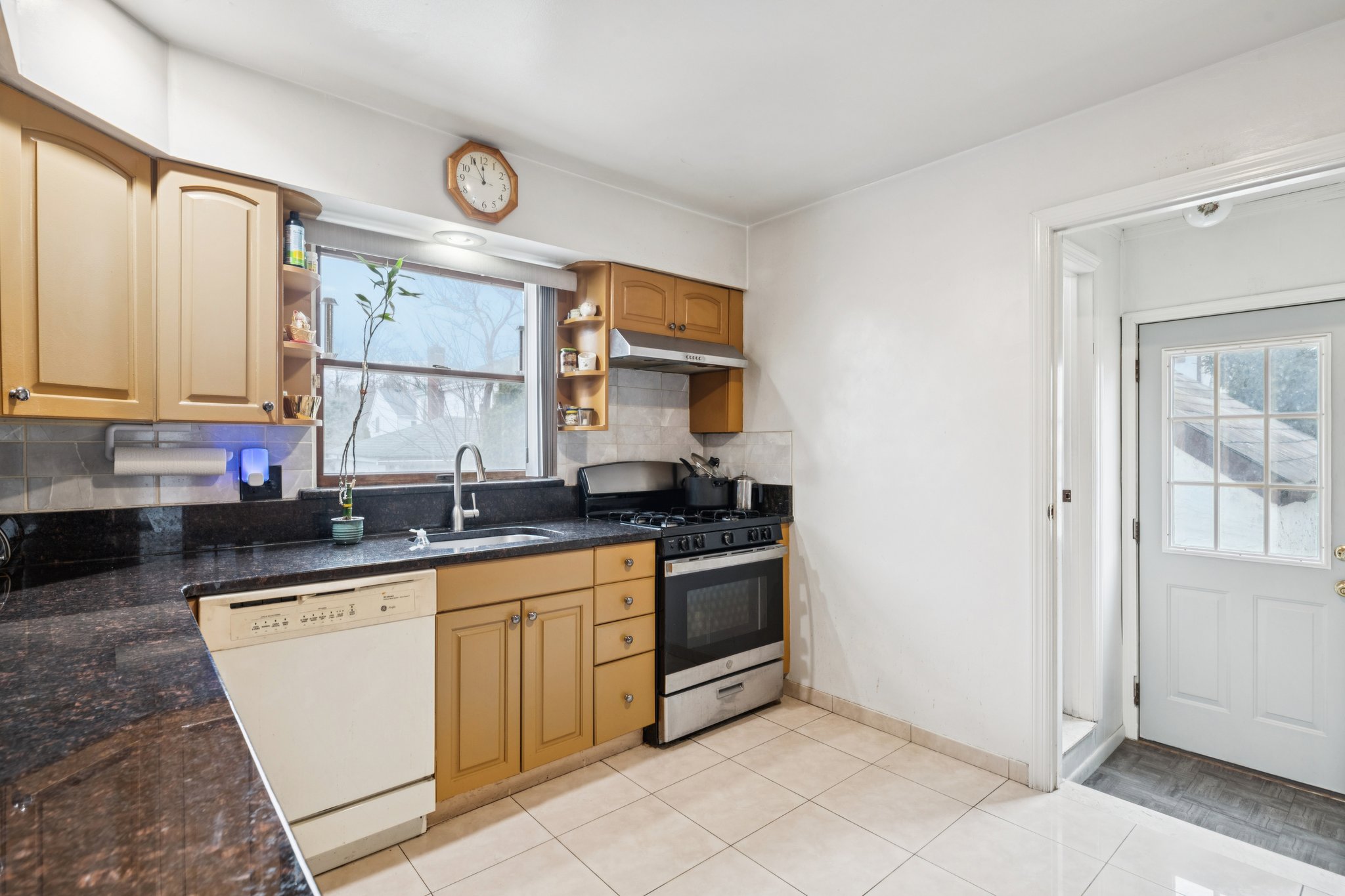 Bellmore St-S0703-016.jpg