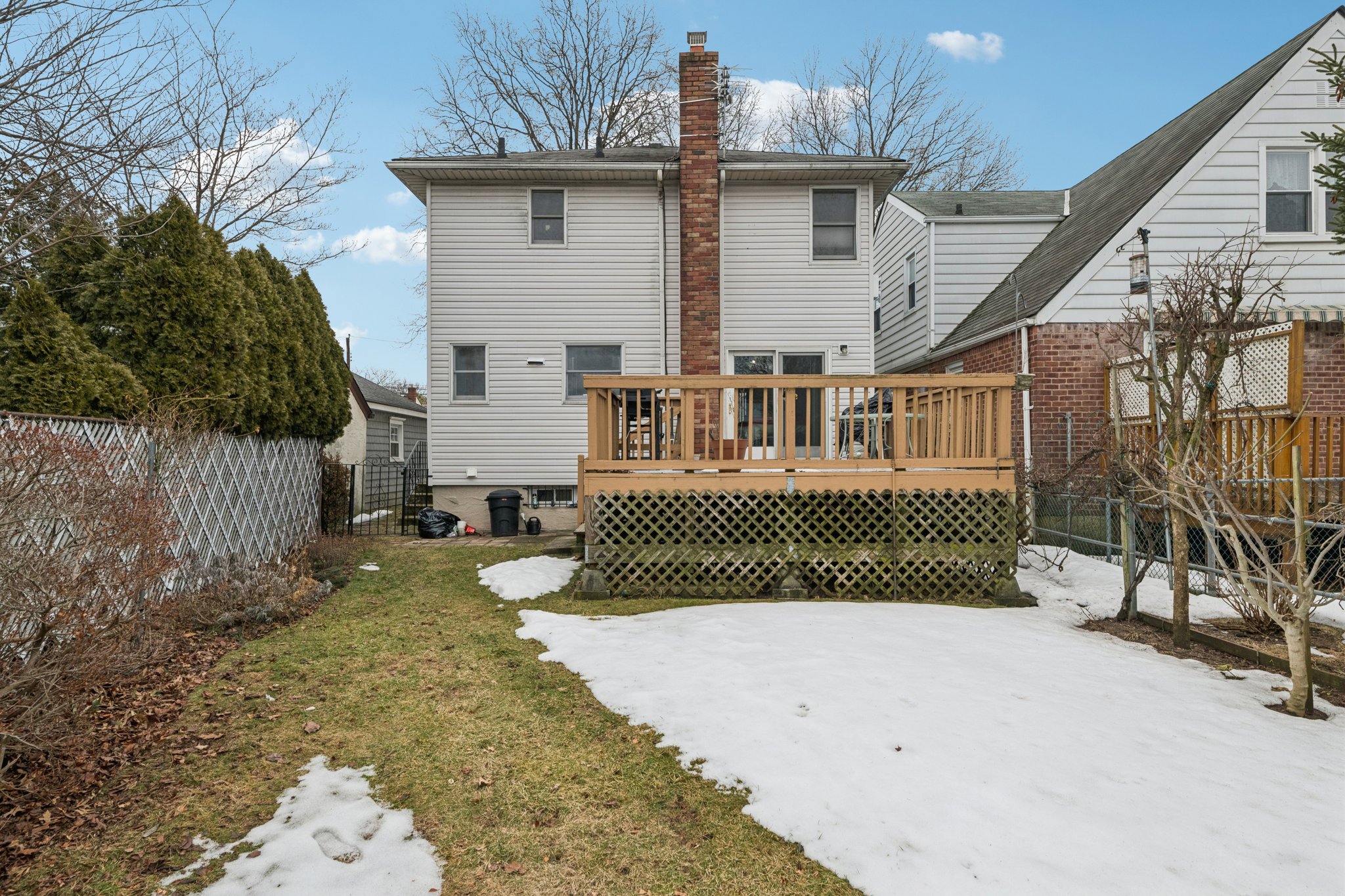 Bellmore St-S0703-032.jpg