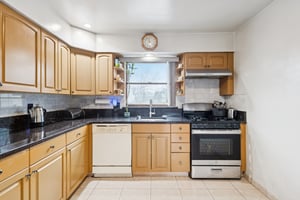 Bellmore St-S0703-013.jpg