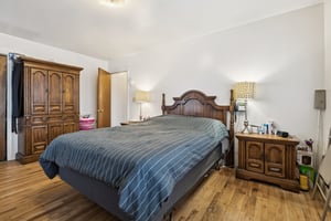 Bellmore St-S0703-025.jpg