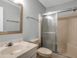  Photo 24