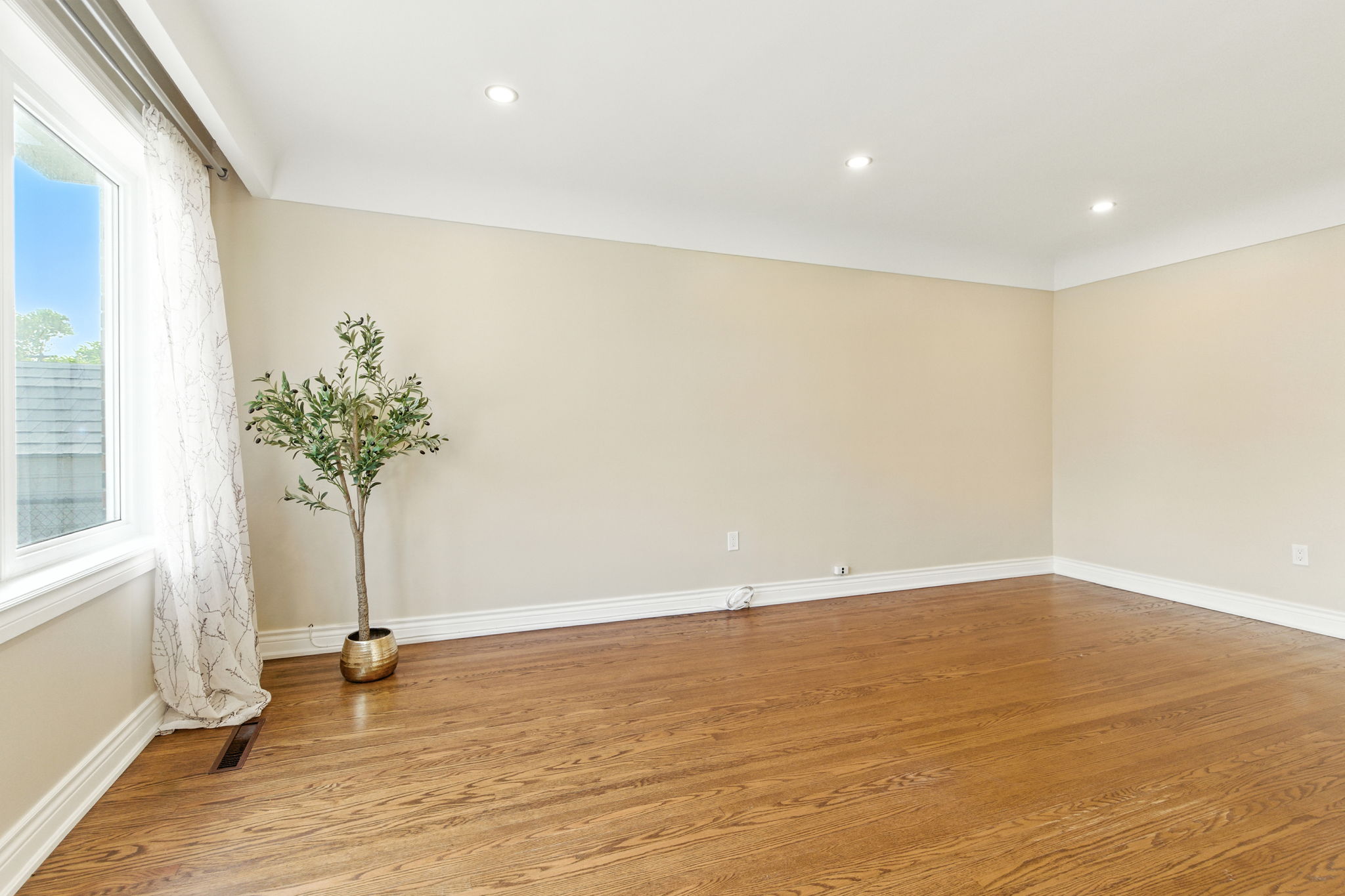 174 Broker Dr, Hamilton-7