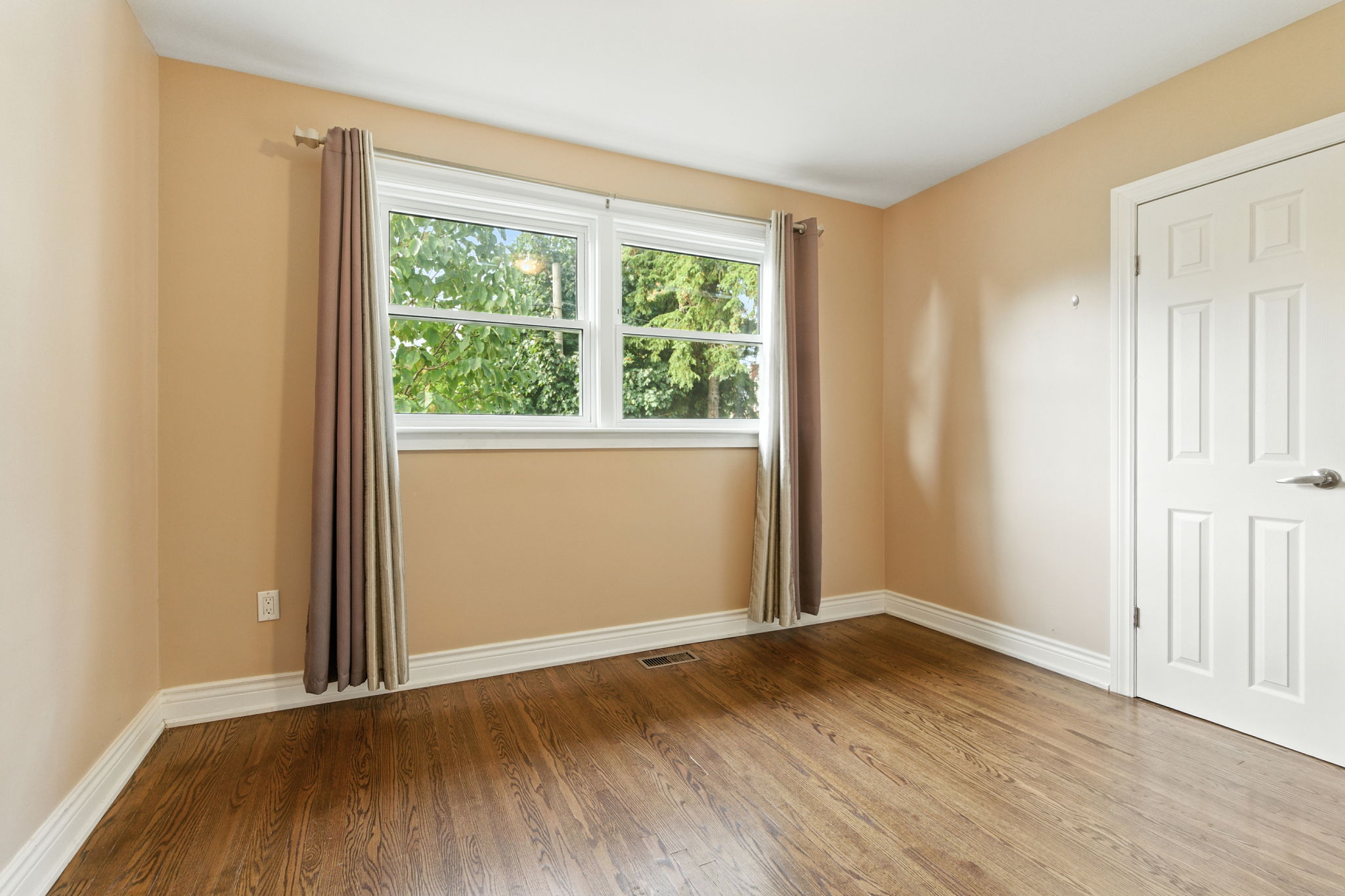 174 Broker Dr, Hamilton-18
