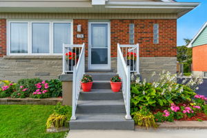 174 Broker Dr, Hamilton-4