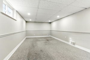 174 Broker Dr, Hamilton-30