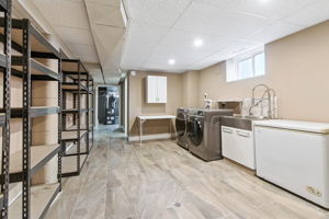 174 Broker Dr, Hamilton-32