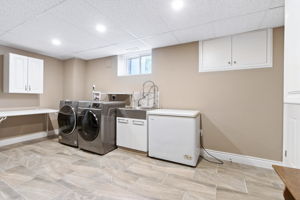 174 Broker Dr, Hamilton-33