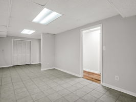  Photo 34