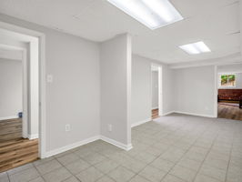 Photo 35