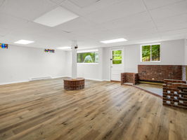  Photo 36