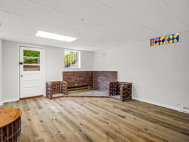  Photo 37