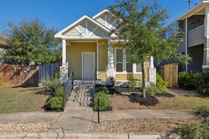 Friendship Oak Dr-S0912-001.jpg