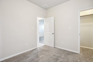 Friendship Oak Dr-S0912-018.jpg