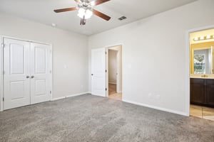 Friendship Oak Dr-S0912-021.jpg