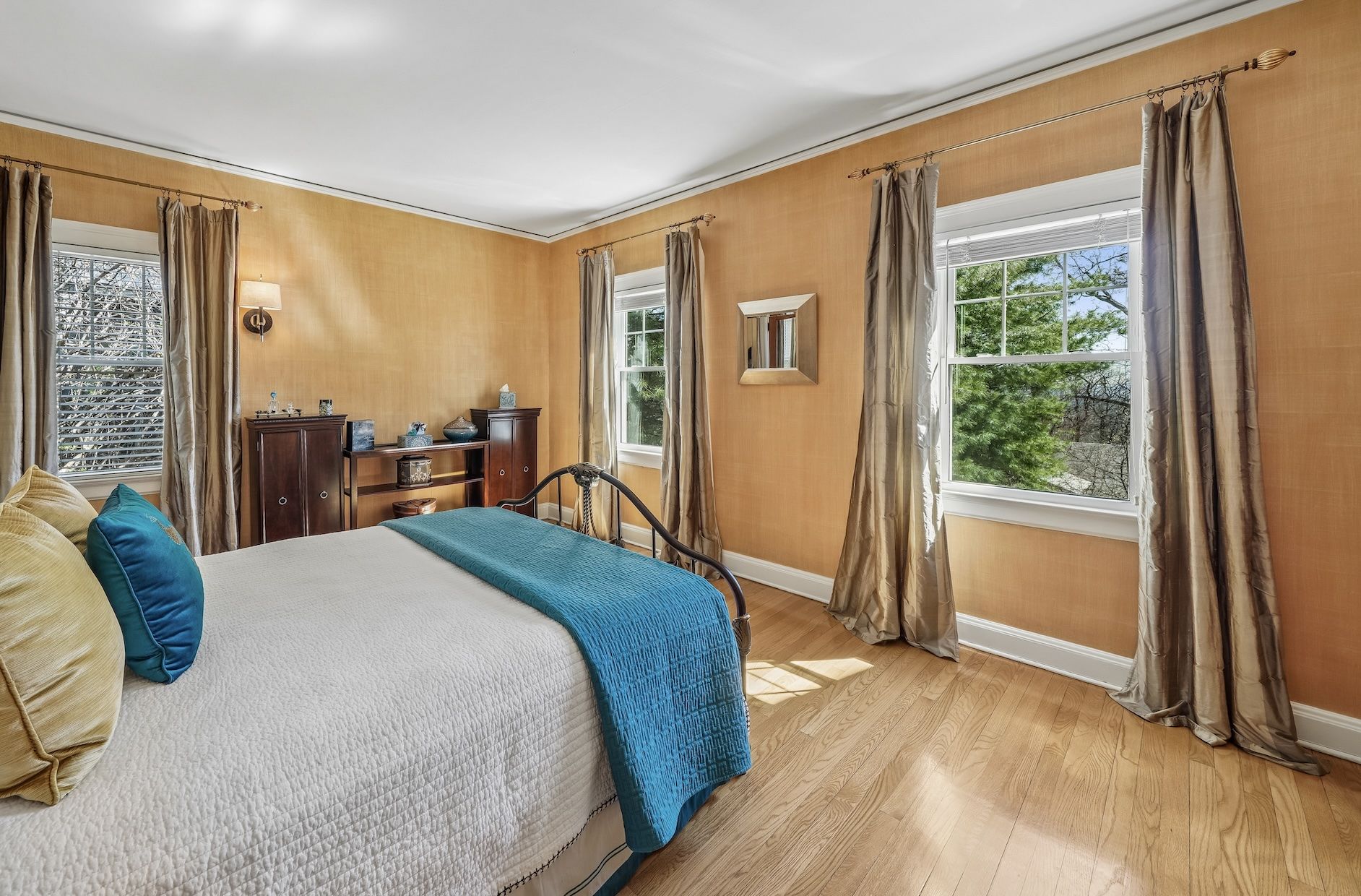 Bedroom 3 on the 2nd floor - NYC views