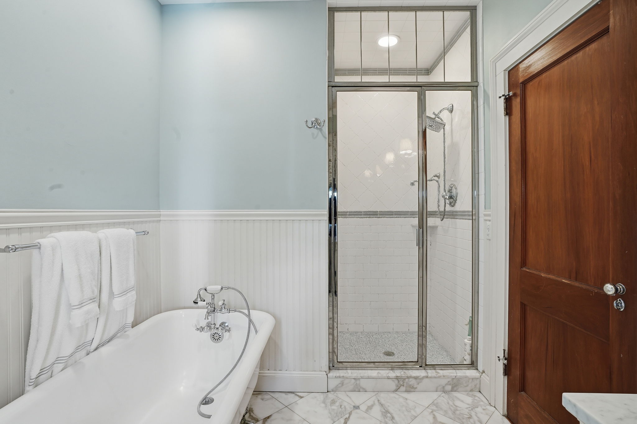 Bubble bath or rain shower? You don’t have to choose here.