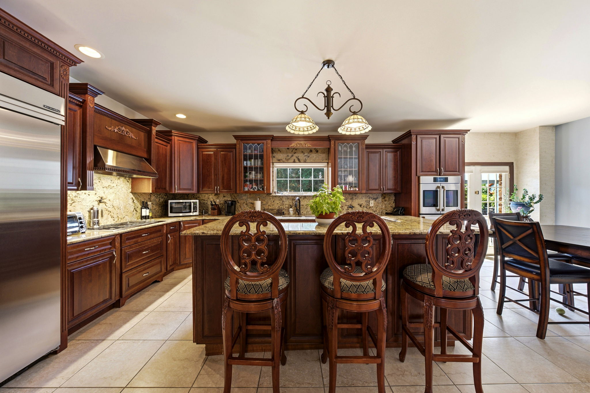174_Kemball_Ave_010