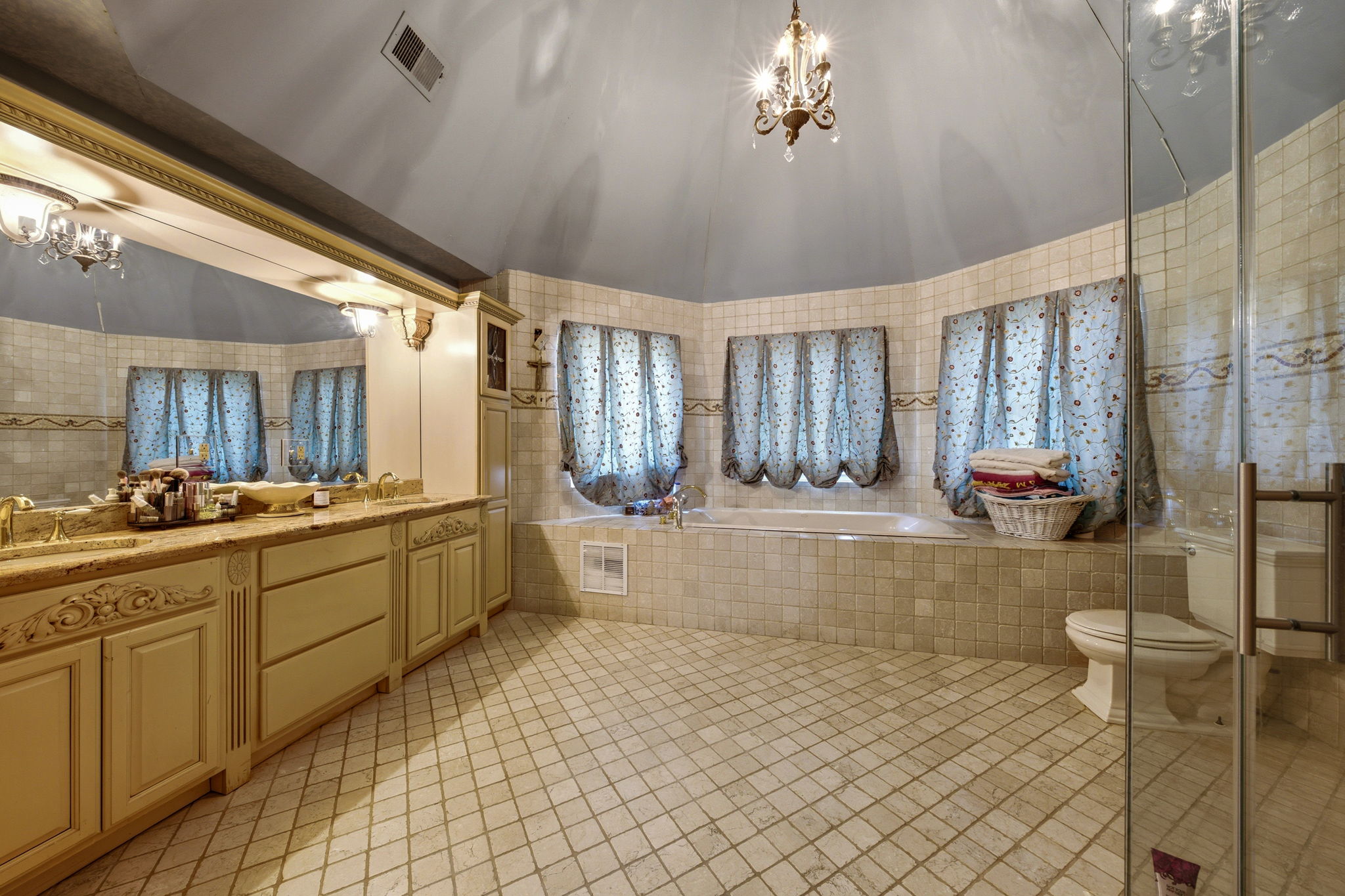 174_Kemball_Ave_020