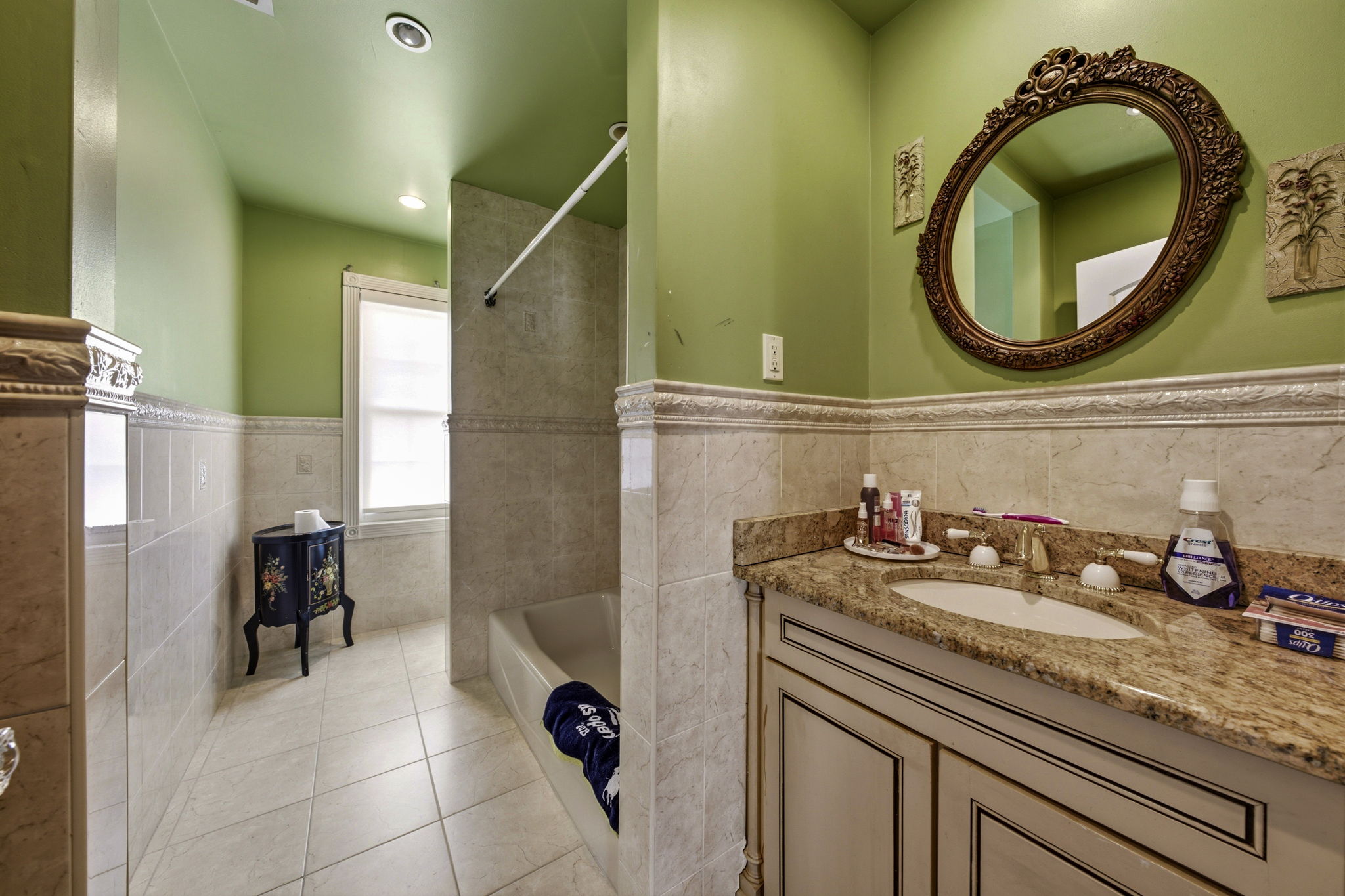 174_Kemball_Ave_025
