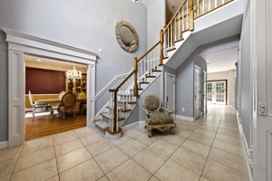 174_Kemball_Ave_001