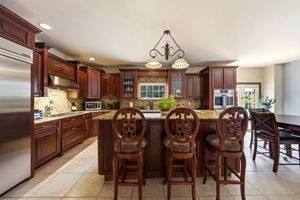 174_Kemball_Ave_010
