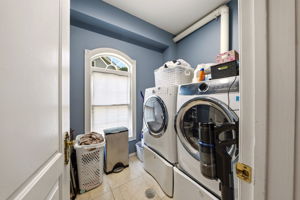 174_Kemball_Ave_011