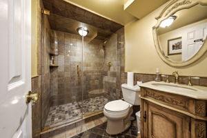 174_Kemball_Ave_015