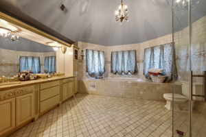 174_Kemball_Ave_020