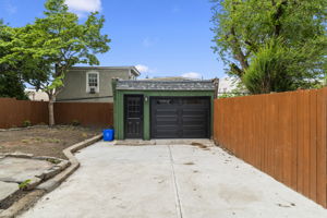  Photo 45