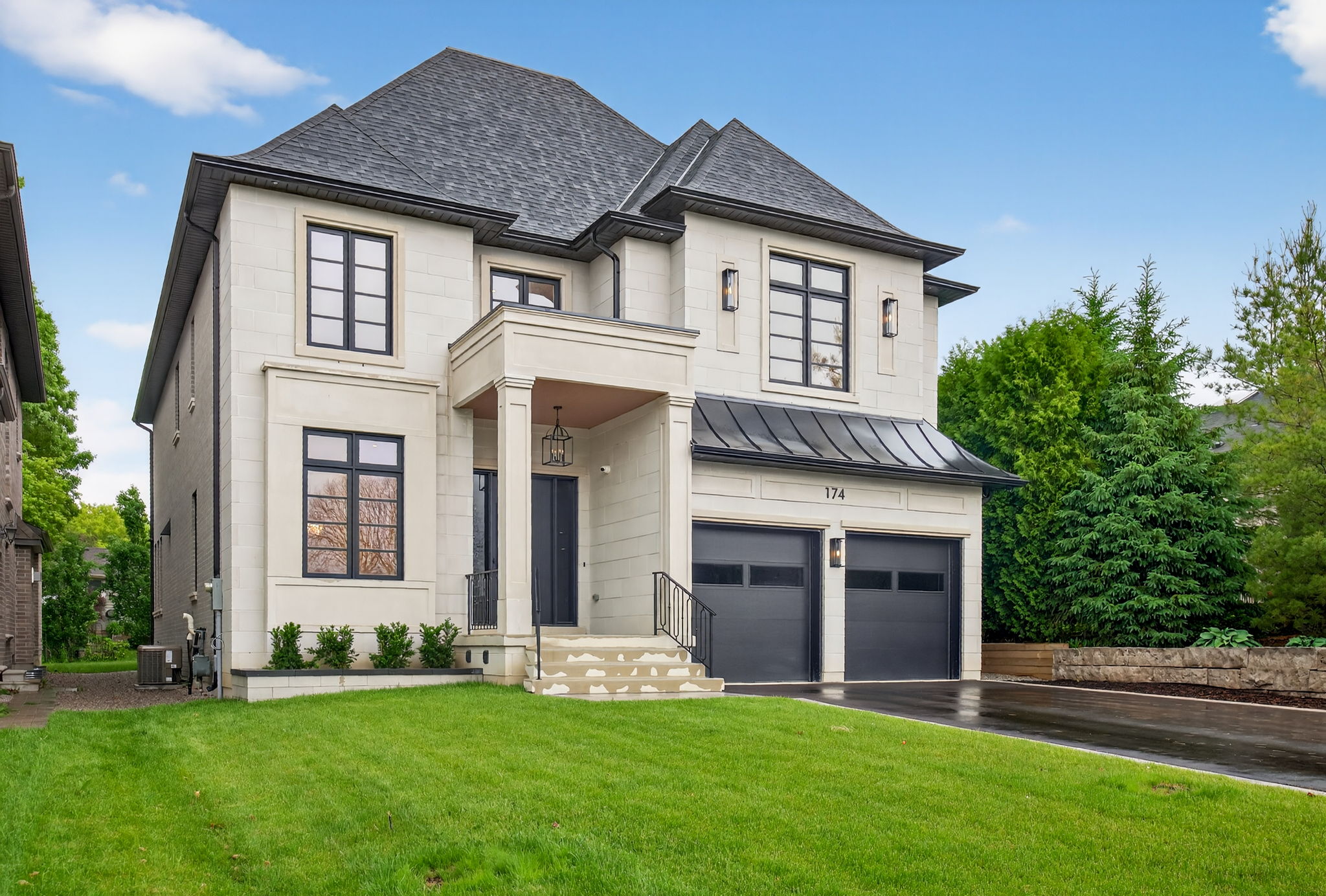 174 Marsi Rd Richmond Hill, ON L4C 5S8